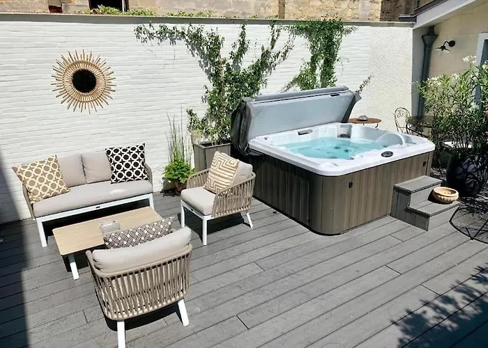 别墅 Maison D'hotes, Terrasse & Jacuzzi En Plein Centre *