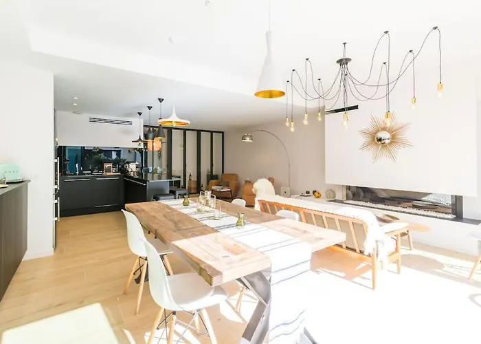 别墅 Maison D'hotes, Terrasse & Jacuzzi En Plein Centre *