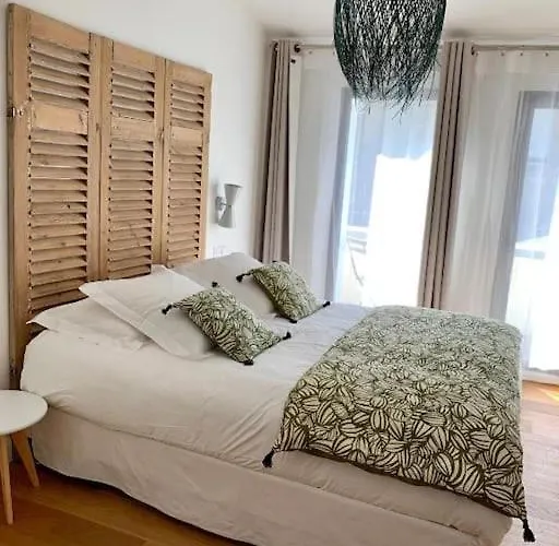 别墅 Maison D'hotes, Terrasse & Jacuzzi En Plein Centre *